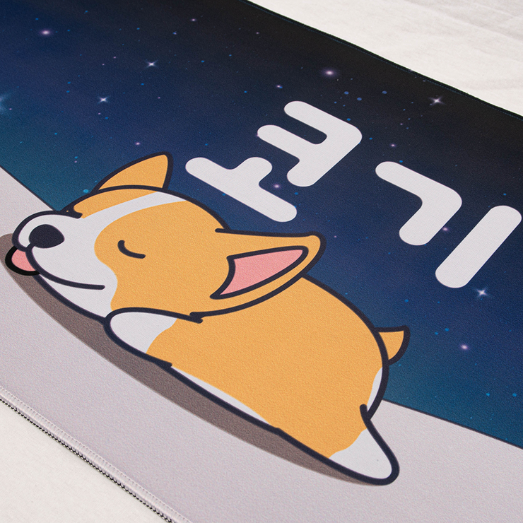 Dorgi Deskmat